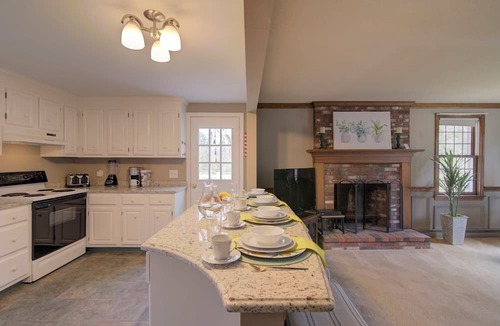 Brewster House | Walk to Seymour Pond, Great Backyard w Fire Pit!