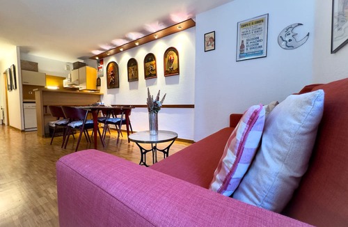 Enveitg Apartment | El Retiro de Montana Park