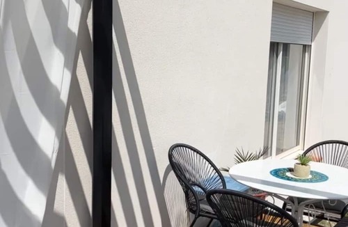 Blauzac Villa | Villa a 10 min Duzès