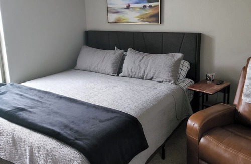 Moore House | Parkside Retreat