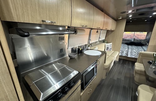 Tangent House | Airstream Oasis