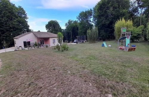 La Chapelle-Gonaguet House | Country house