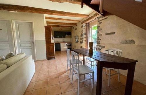 Mont-Dol Apartment | Manoir de la Bégaudière : Gîte Surcouf