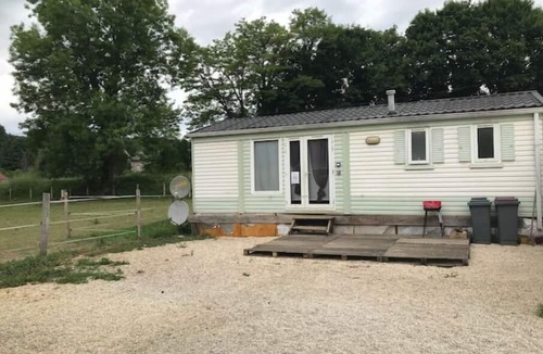 Verlin House | Mobilhome au Sein D'une Écurie