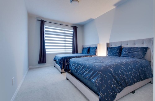 Ottawa Division House | Peaceful House at Barrhaven Ottawa