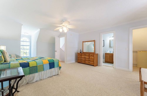 Meridian House | Deepwater Dock, Kayaks, Marsh Views, Sleeps 10!