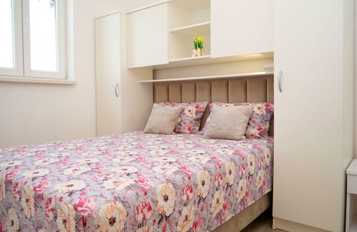 Marina House | House Vinovac with private swimming pool