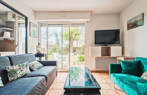 Le Rosais-La Flourie Apartment | The Saint Servan shell house