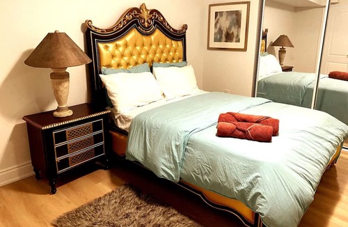 Winona House | Stylish Deluxe 2BR Guest Suite