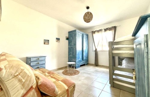 Etaules House | Vrbo Property