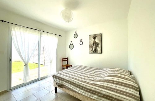 Etaules House | Vrbo Property