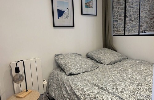 Decre-Cathedrale Apartment | Pretty atypical nest with garden