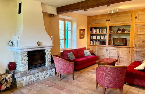 Rencurel House | Villa Rencurel, 4 bedrooms, 15 persons