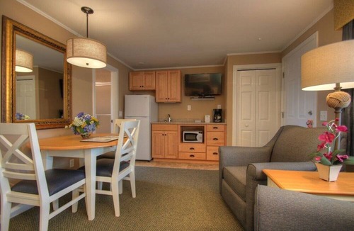 West Yarmouth Cabin | Cape Cod for a relaxing one week