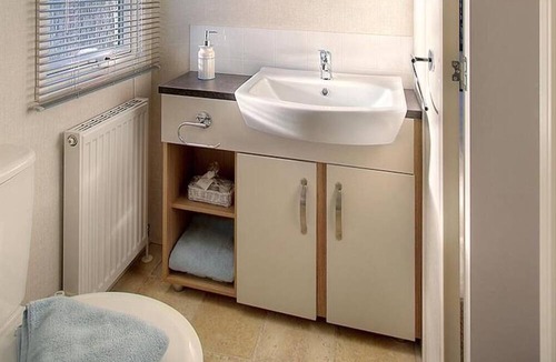 Dunbar House | 2 Bedroom Viceroy Echo Caravan