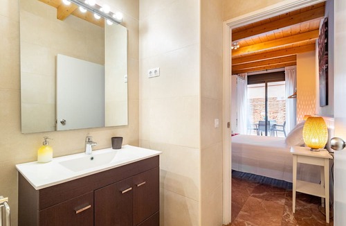 El Guinardo Apartment | SPACIOUS EIXAMPLE OASIS WIFI/AC LARGE TERRACE 6PP By MyRentalHost