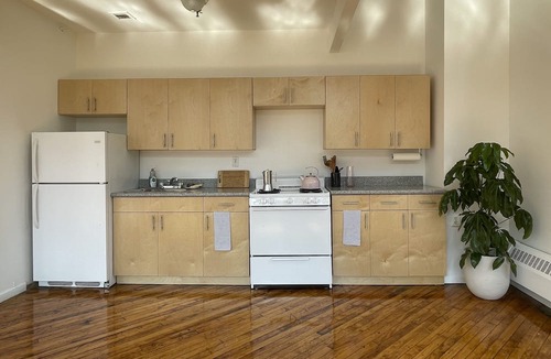 Hoboken Apartment | Brooklyn: Gorgeous, Classic Corner Loft