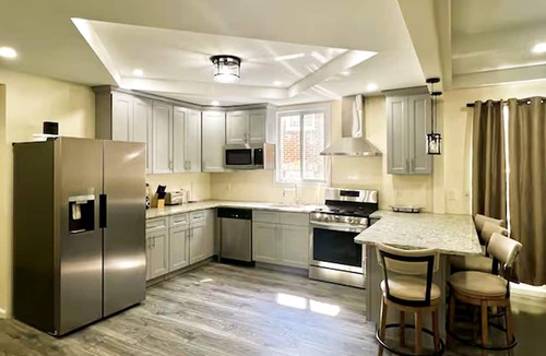 Jamaica Hills Apartment | 8459 Queens