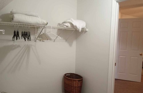 Gainesville House | Travel Nurses.