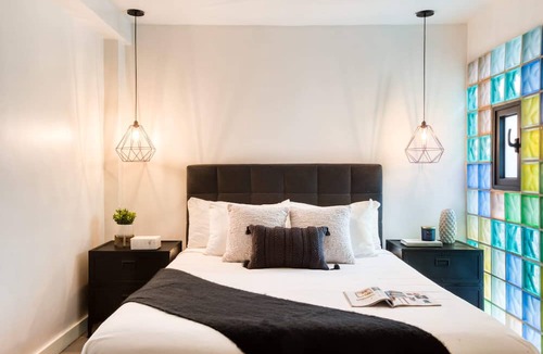 Centro Apartment | Modern & Stylish Apt | Gym+Rooftop (FirePit)+Lounge