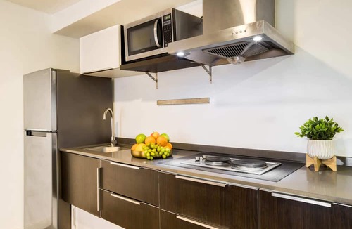 Centro Apartment | Modern & Stylish Apt | Gym+Rooftop (FirePit)+Lounge