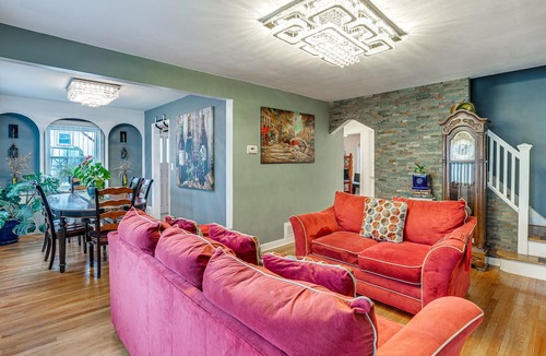 Dumont House | Charming Bergenfield Retreat: 16 Mi to Manhattan!