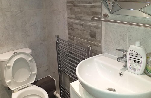 Headingley Apartment | Charming 0-Bed Studio in Leeds