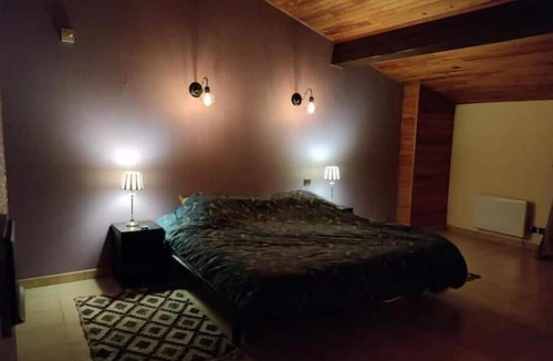 Maureville House | Grande Maison a la Campagne sur Grand Terrain Avec Grande Piscine