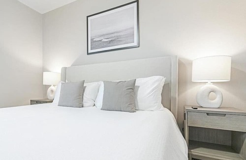 Brooks City Base Apartment | Landing at The Anderson at Brooks - 1 Bedroom in Stinson Airport Vicinity