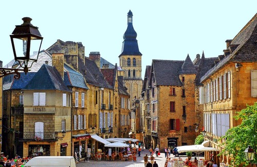 Le Bugue House | Stylish architect house with mature garden private pool. A real gem