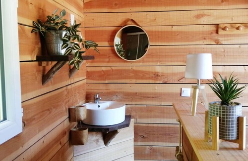 Saint-Andre-Capceze Ski Chalet | Chalet sur Pilotis