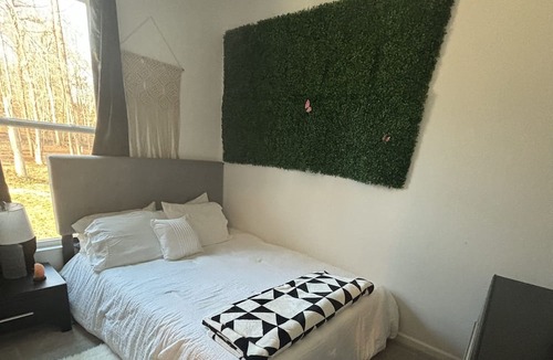 Walkertown House | Secluded close to everything!