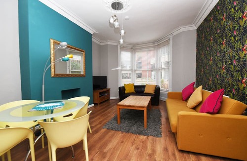 Harrogate Apartment | Harrogate Convention Suite , Harrogate Convention Centre Suite