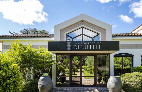 Dieulefit Hotel | LES SOURCES DE DIEULEFIT