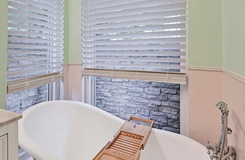 Manchaca House | Manchaca Home with Pool & Spa - Red Door Ranch!