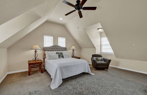 Fredericksburg House | The Elizabeth Haus