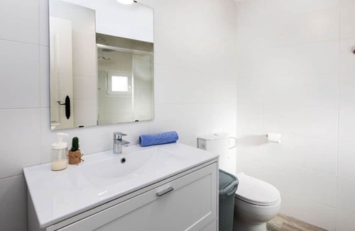 Les Planes del Rei Villa | Stunning private villa for 6 people with WIFI, pool, TV, terrace and parking