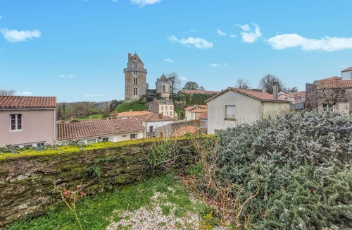 Apremont House | 2 bedroom accommodation in Apremont