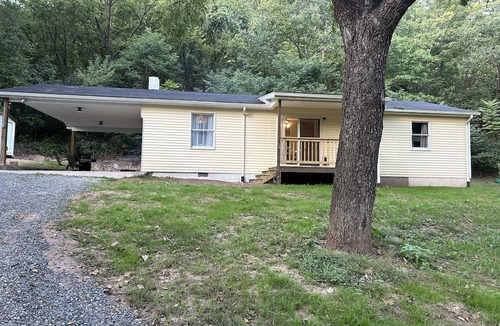 Cabins House | Secluded home in Cabins
