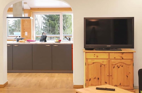 Vionnaz Apartment | Nice apartment for 6 people with WIFI, TV, terrace, pets allowed, panoramic view and parking