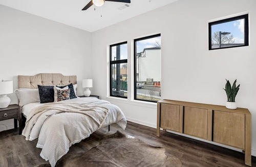 Chestnut Hill Condo | Welcome to Downtown Living !