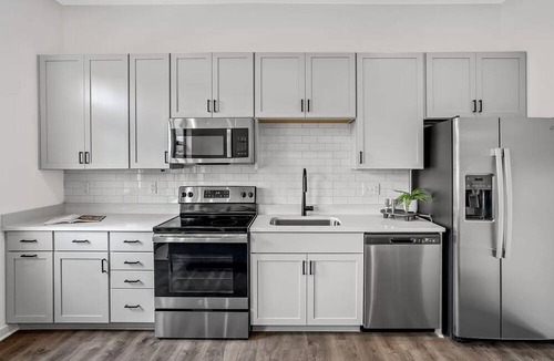 Chestnut Hill Condo | Welcome to Downtown Living !