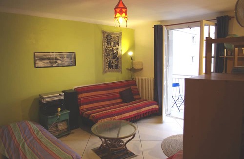 Estanove Apartment | Appartement Avec Terrasse et Parking Privatif