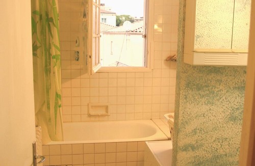 Estanove Apartment | Appartement Avec Terrasse et Parking Privatif