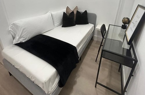 West Bronx Apartment | Luxury OneBed Unit