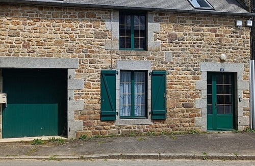 Saint-Georges-de-Reintembault House | Charmante maison de village