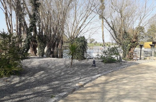 Pontorson Villa | Villa-Private Bathroom