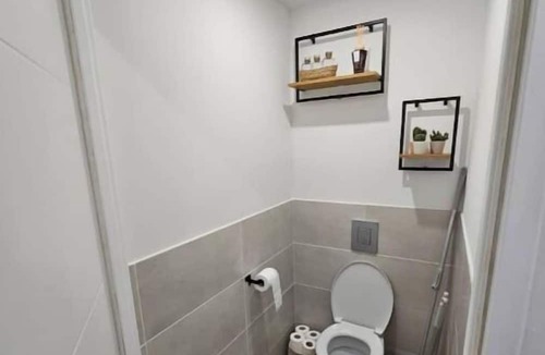 Saint-Priest Apartment | Le 14B RDC