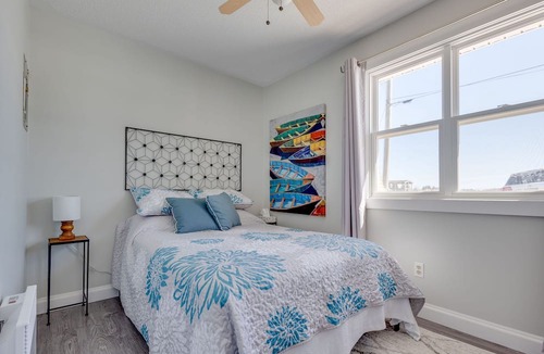 Prince County Cottage | Cozy Riverview Getaway: 3BR, Hot Tub, pets welcome!
