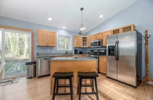 Holden House | Closed Listing - Not Bookable